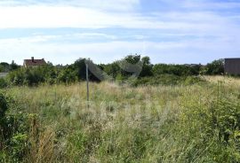 EKSKLUZIVNO UNIKATNO GRAĐEVINSKO ZEMLJIŠTE SA POGLEDOM NA MORE NA SAMO  250 m DO PLAŽE, Vodnjan, Земля