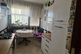 RASTOČINE-2S+DB OD 71 m2, NIŽI KAT UREDNE ZGRADE, Rijeka, Daire