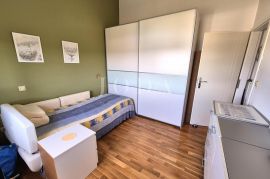 Apartman u drugom redu s otvorenim pogledom, Dobrinj, Appartment