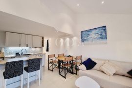 Apartman blizu plaže s otvorenim pogledom, Malinska-Dubašnica, Διαμέρισμα