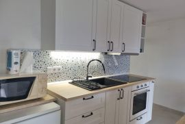 Apartman blizu plaže s otvorenim pogledom, Malinska-Dubašnica, Διαμέρισμα