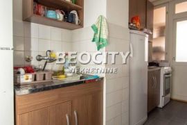 Voždovac, Banjica, Paunova, 3.0, 77m2 mogu kreditni kupci, Voždovac, Appartment