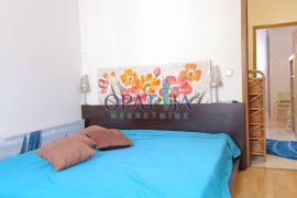 Opatija-Pobri - 3 sobni stan, balkon, velika terasa i 2 parkirna mjesta - za dugoročni najam, Opatija - Okolica, Appartment