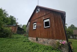 Skrad, samostojeća kuća s gospodarskom zgradom , Gorski kotar, Skrad, Maison