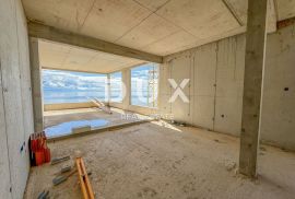 OPATIJA, CENTAR - stan s panoramskim pogledom na more, garažom i jacuzzijem iznad centra Opatije, Opatija, Kвартира