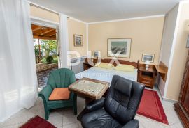 CRIKVENICA, SELCE - Jedinstvena Villa za obiteljski hotel, Crikvenica, Casa