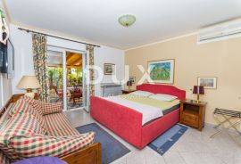 CRIKVENICA, SELCE - Jedinstvena Villa za obiteljski hotel, Crikvenica, Casa