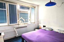 Zagreb,Gornja Dubrava,2-soban stan 40m2 na 3katu zgrade s liftom, Zagreb, Daire