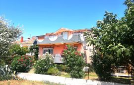 Zadar,Bokanjac-stambena građevina s 4 zasebna stana 290m2, Zadar, Casa