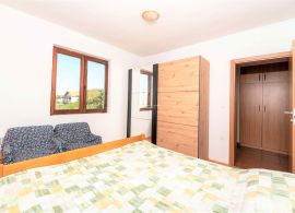 Zadar, prekrasan noviji 4-sobni stan 107m2 na Višnjiku s tri parkinga, Zadar, Appartement