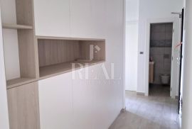 Štinjan stan 88m2,2s+db, VRT 100m2 !, Pula, Appartement