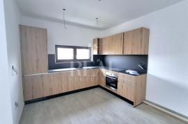 Štinjan stan 78m2,2s+db, terasa 10m2!, Pula, Apartamento