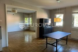 Zagreb, Mlinovi, prostran peterosoban stan NKP 170 m2, Zagreb, Appartment