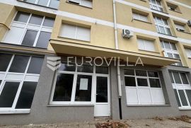 Đakovo, Centar, poslovni prostor 98 m2 ODLIČNA LOKACIJA, Đakovo, Gewerbeimmobilie