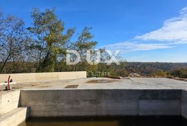 ISTRA, LABIN - Kuća s bazenom i panoramskim pogledom, Labin, Kuća