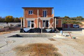 ISTRA, LABIN - Kuća s bazenom i panoramskim pogledom, Labin, Kuća