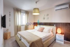 Ližnjan/Istra stan 2. kat, bazen i privatni vrt, Ližnjan, Appartment