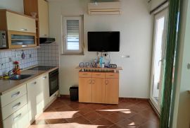 Obnovljen stan na 1.katu!, Novigrad, Appartment