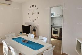 Stan Prodaje se 3-sobni stan u mirnom dijelu Novigrada, Novigrad, Appartement