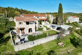 ISTRA, BUJE - Kamena kuća s panoramskim pogledom, Buje, Casa