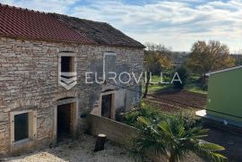 Istra, Pula, Muntić, kuća 90 m2 + novoadaptirani stan 31 m2 ODLIČNA PRILIKA, Ližnjan, House