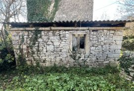 KAMENA KUĆA ZA RENOVACIJU, Marčana, Ev