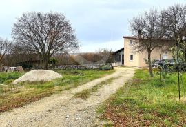 PROSTRANO IMANJE NA MIRNOJ LOKACIJI, Marčana, Kuća