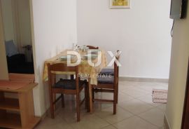 ISTRA, NOVIGRAD - Apartmanska kuća 650m od mora, Novigrad, Ev