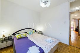 Novi Vinodolski - stan u centru s terasom, Novi Vinodolski, Apartamento