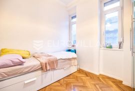 Zagreb, Kvaternikov trg, prekrasan trosoban stan sa natkrivenim parkingom, 71 m2, Zagreb, Appartment