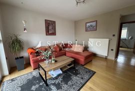 KUĆA, PRODAJA, ZAGREB, REMETE, 300 m2 + 245 m2 OKUĆNICE, 8-sobna, Zagreb, Maison