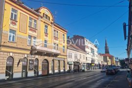 Osijek, Centar, ulični poslovni prostor 905 m2, potencijal za razne djelatnosti, Osijek, Εμπορικά ακίνητα