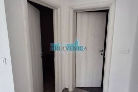 CRIKVENICA - VISOKO PRIZEMLJE S PARKINGOM, Crikvenica, Appartment