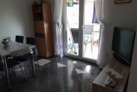 Stan 2S+DB u blizini mora!, Medulin, Appartment