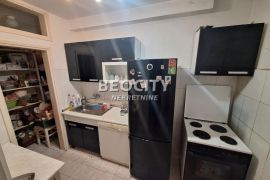 Novi Sad, Centar, Trg Mladenaca, 4.0, 85m2, Novi Sad - grad, Appartement