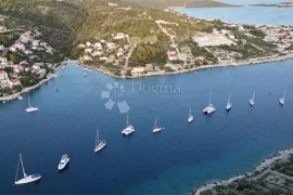 SEVID, KUĆA 70M OD MORA, Marina, Maison