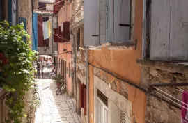 Jedinstvena kuća u centru Rovinja, Rovinj, Дом