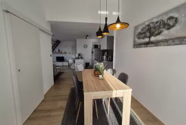 Osunčan stan s pogledom na Brijune, Vodnjan, Appartement