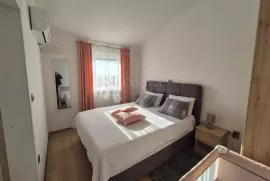 Osunčan stan s pogledom na Brijune, Vodnjan, Appartement