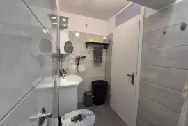 Osunčan stan s pogledom na Brijune, Vodnjan, Appartement