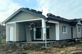 Montažna kuća u Velikoj Gorici, Velika Gorica - Okolica, House