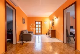 OPATIJA, VILLA; 2s+db, 112m2 sa garažnim mjestom, Opatija, Διαμέρισμα