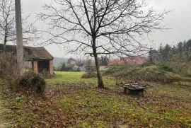 Rijetkost na tržištu, Gornji Kneginec, أرض