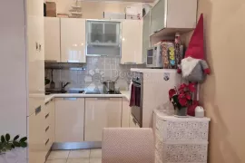 Šarmantni stan s pogledom na more, Split, Appartement