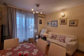 Šarmantni stan s pogledom na more, Split, Appartement