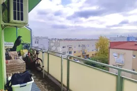 Jedinstveni stan s terasom i parkirnim mjestom !, Zagreb, Appartement