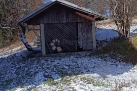 Čabar,  samostojeća kuća sa  okućnicom od 2173 m2, Čabar, Kuća