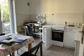 BULEVARD -GOSPODSKI STAN 89m2, Rijeka, Daire