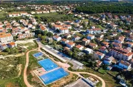 Novogradnja Valdebek -2.kat stan sa garažom, Pula, Flat