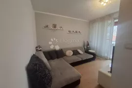 Prekrasan stan južne orijentacije, Split, Appartement